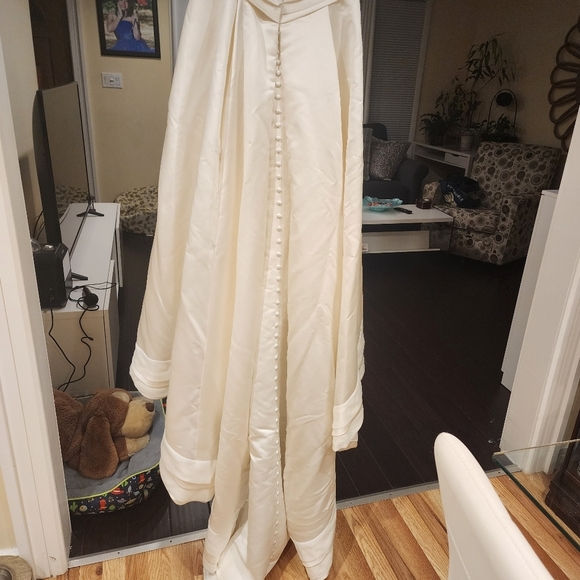CASABLANCA ivory Bride Strappless Wedding Dress Size 4 - Picture 5 of 16